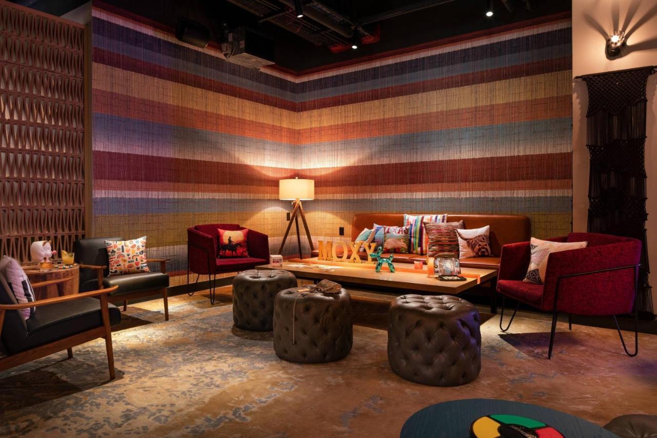 Moxy Austin - University Hotel Екстериор снимка